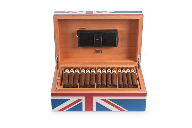 Winston Churchill Union Jack Humidor